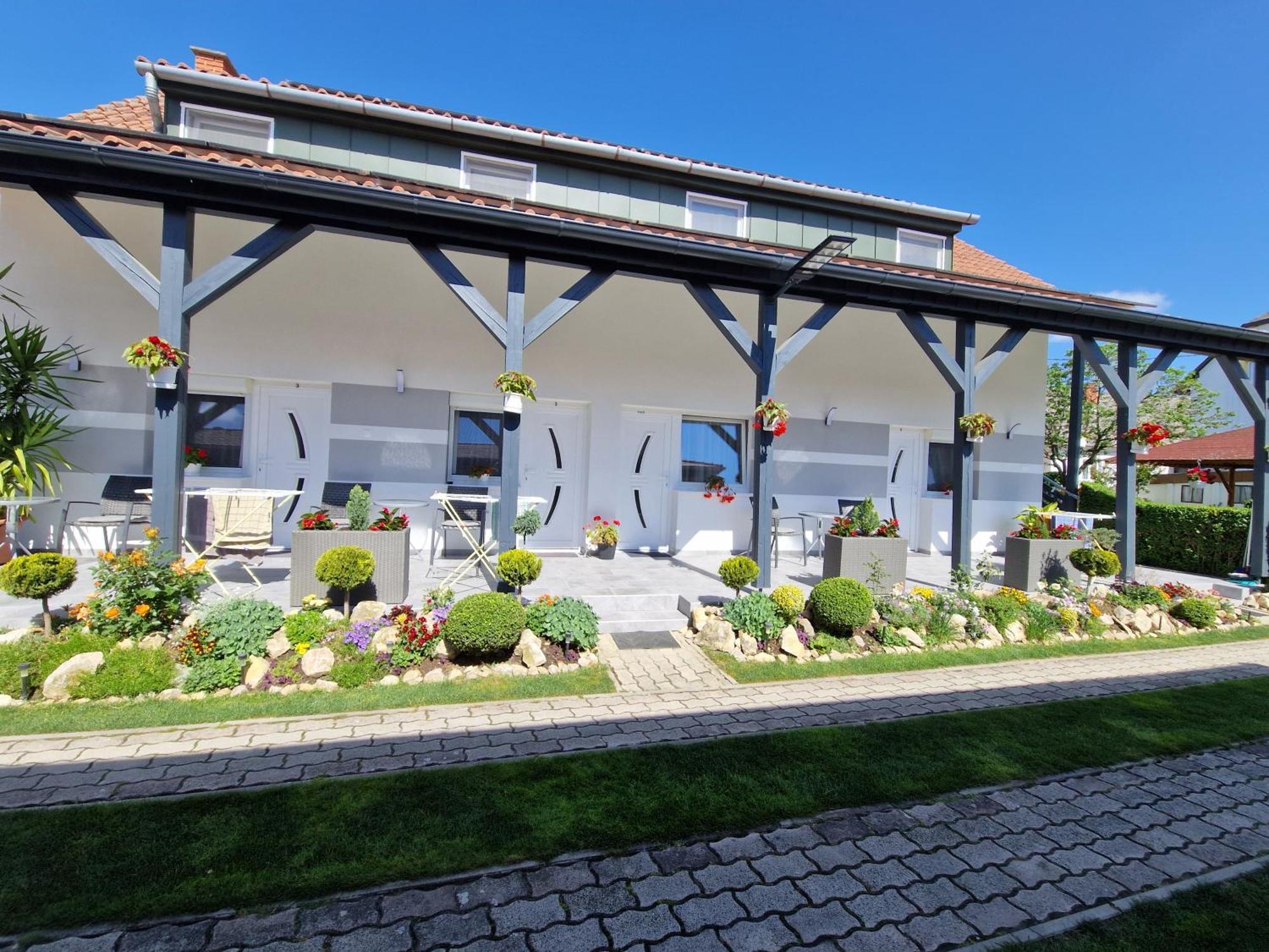 Hotel Hajnalka Vendeghaz Bük Exterior foto