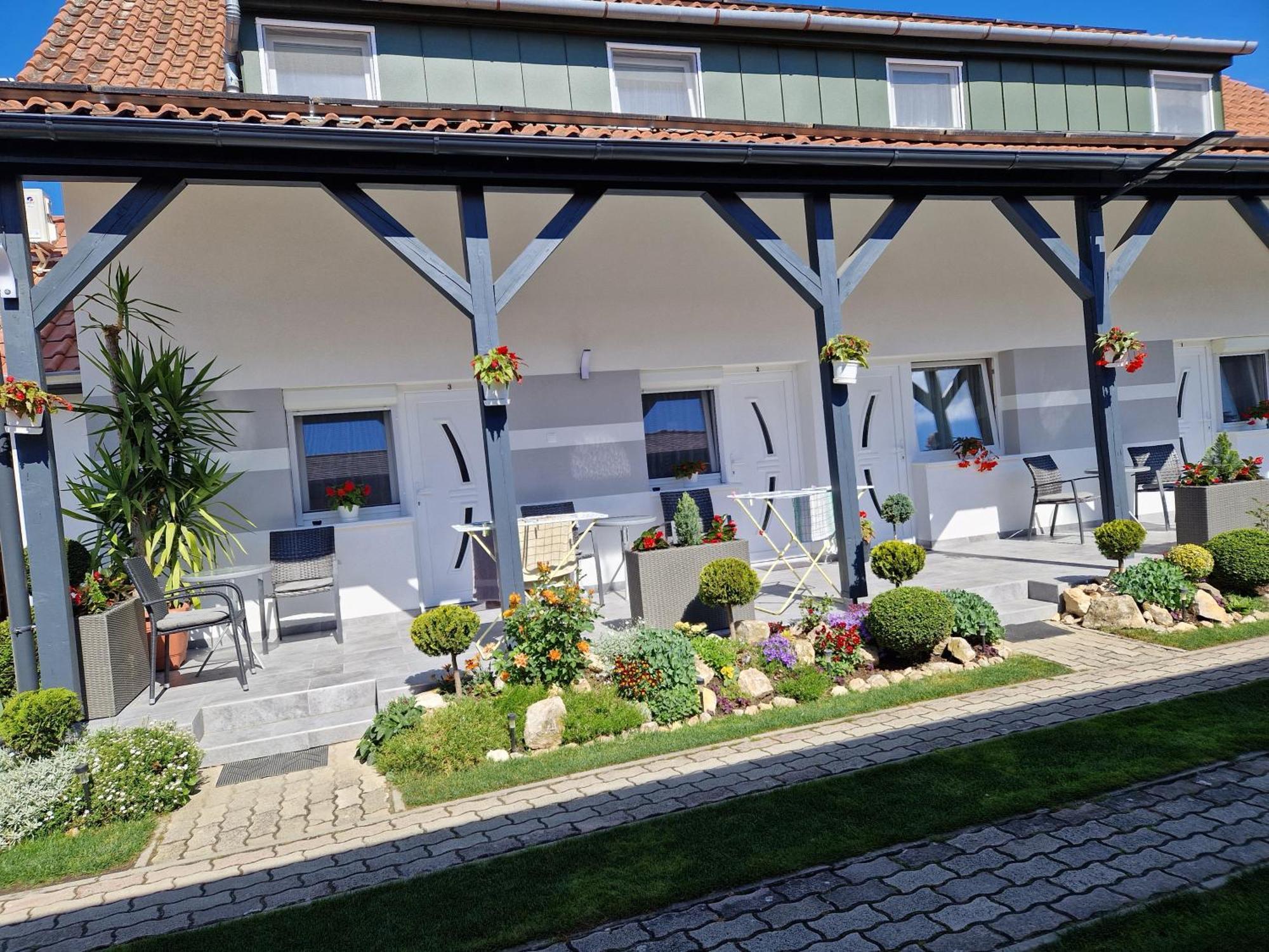 Hotel Hajnalka Vendeghaz Bük Exterior foto